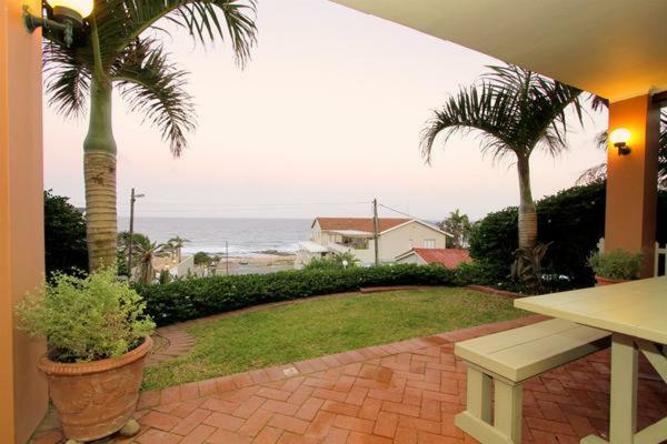 Die Strandhuis Umdloti Exterior photo